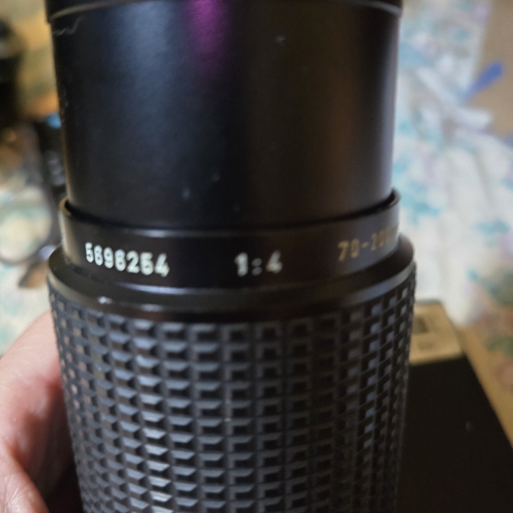 Black Telephoto Zoom Lens - Picture 3 of 11